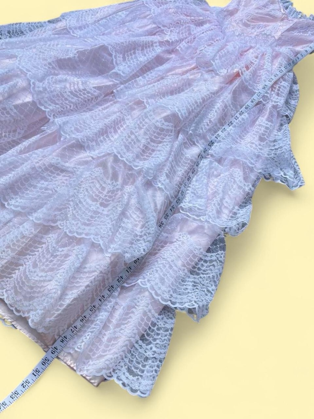Vintage pink tiered lace gown from brand zum zum - Picture 3 of 8